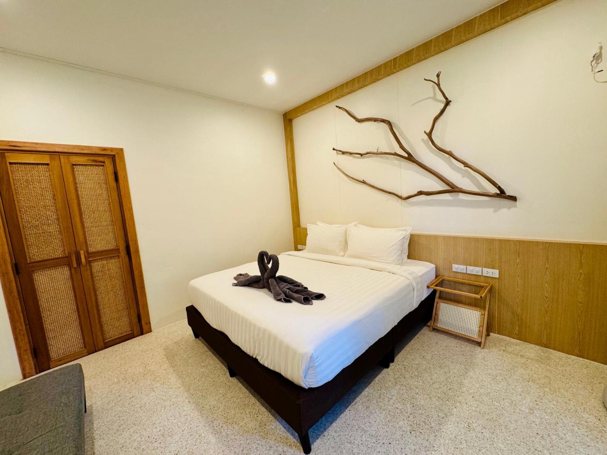 Sunny Cove Beach Resort Koh Phayam Ranong Bagian luar foto