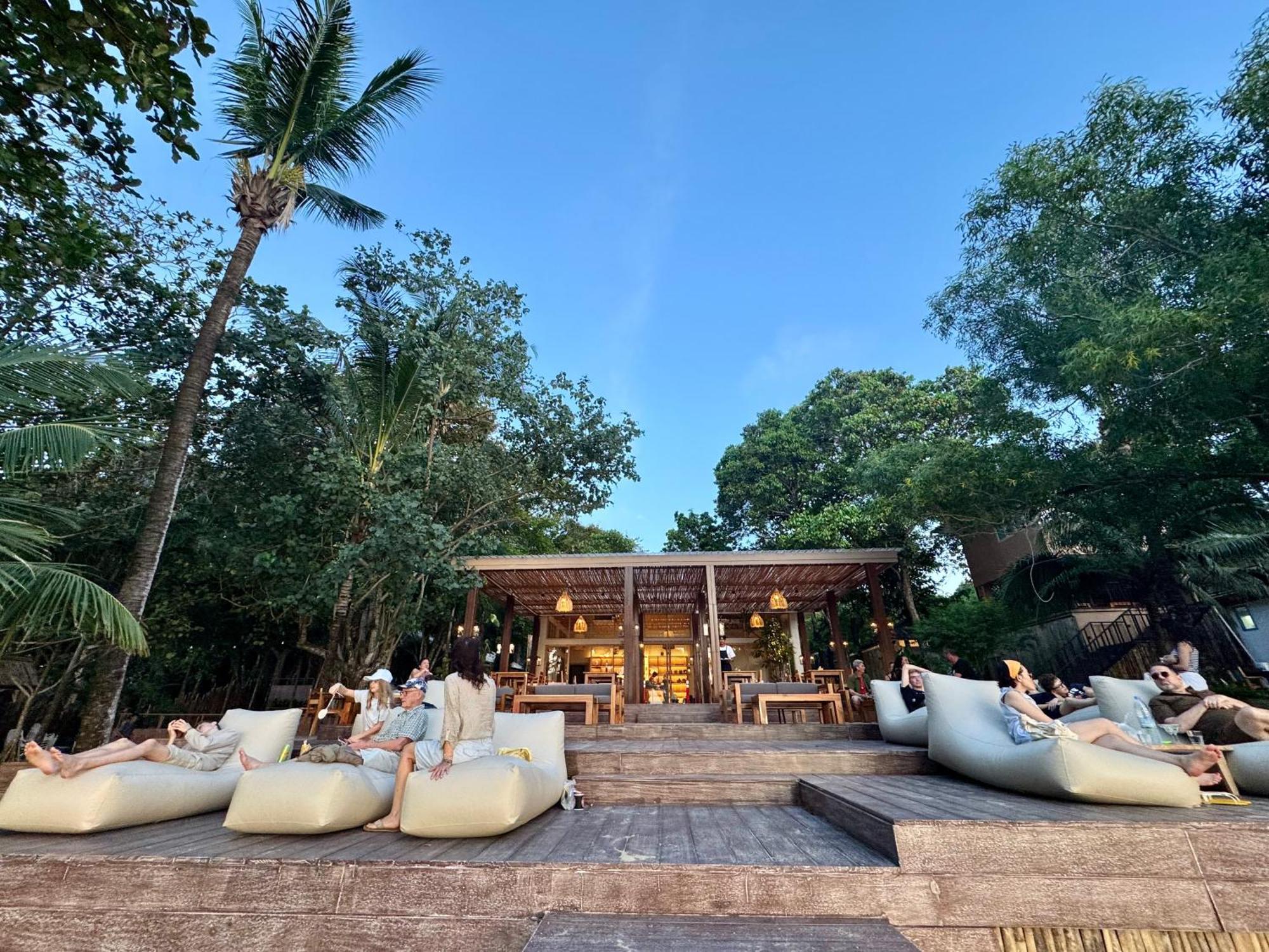 Sunny Cove Beach Resort Koh Phayam Ranong Bagian luar foto